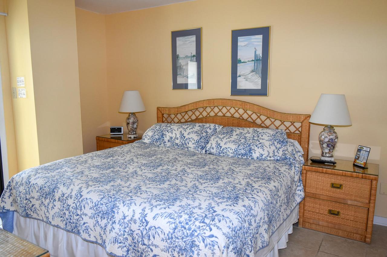 Xanadu III 704 Condo - thumb 13