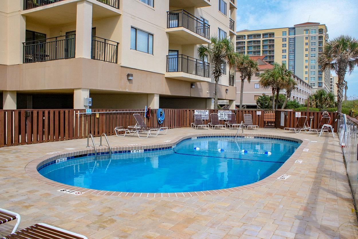 Xanadu III 704 Condo - thumb 5