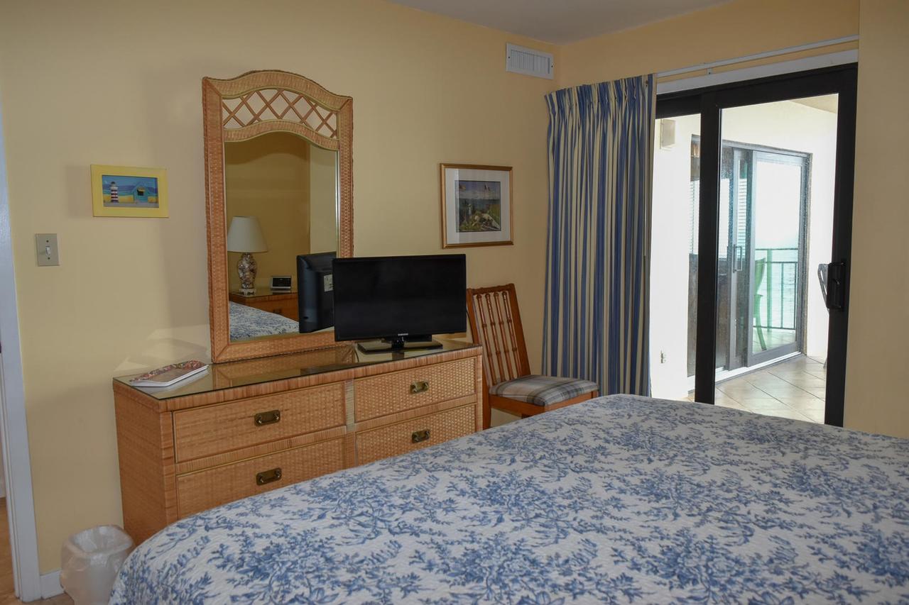 Xanadu III 704 Condo - thumb 11