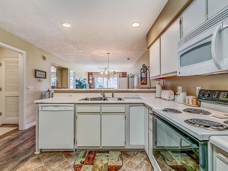 #13G True Blue Condo - thumb 18