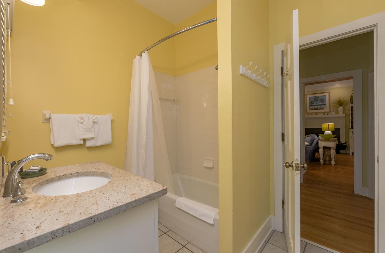 26 Atlantic Beach Court - thumb 1