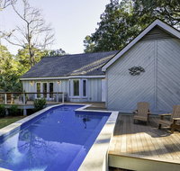 23 Greensward Road - USA Accommodation