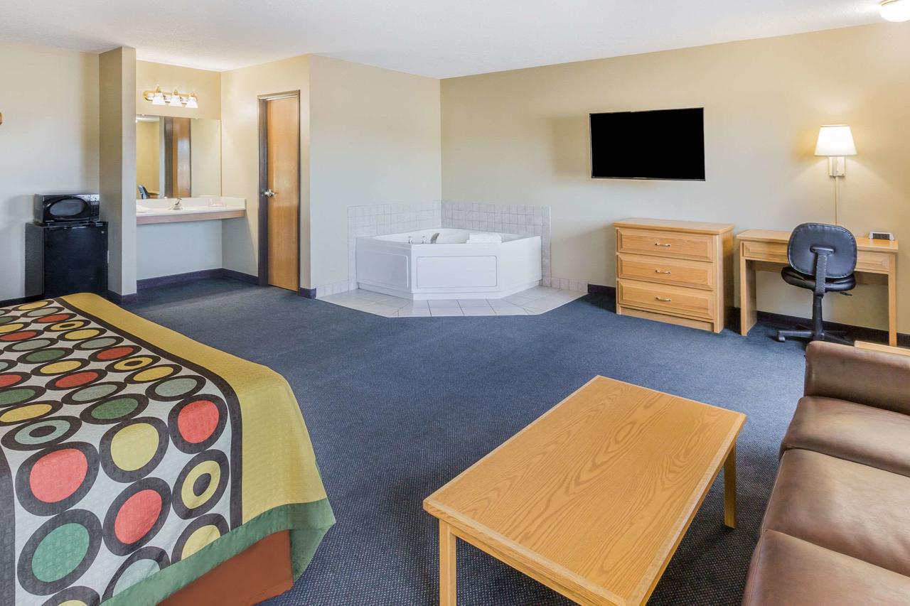 Super 8 By Wyndham Sioux Falls - thumb 30