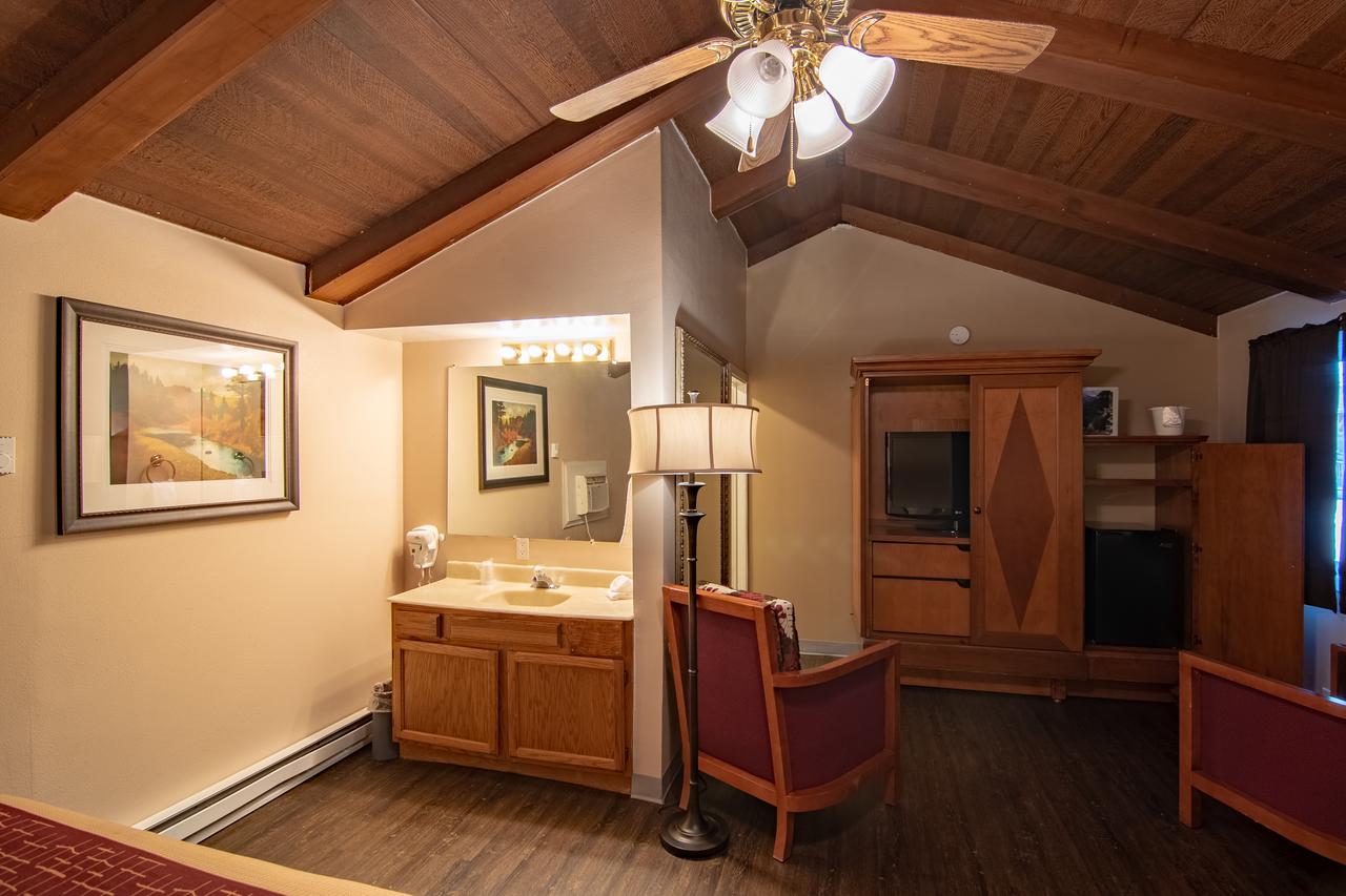 The Crow Peak Lodge - thumb 11