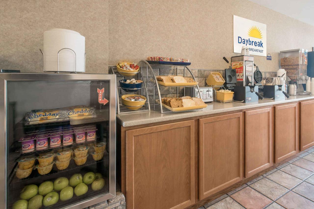 Days Inn By Wyndham West Rapid City - thumb 11