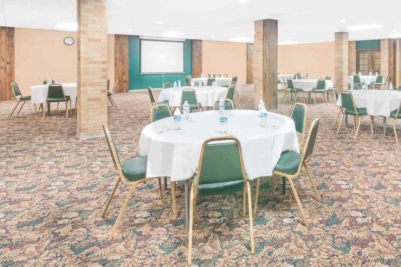 Days Inn By Wyndham West Rapid City - thumb 7