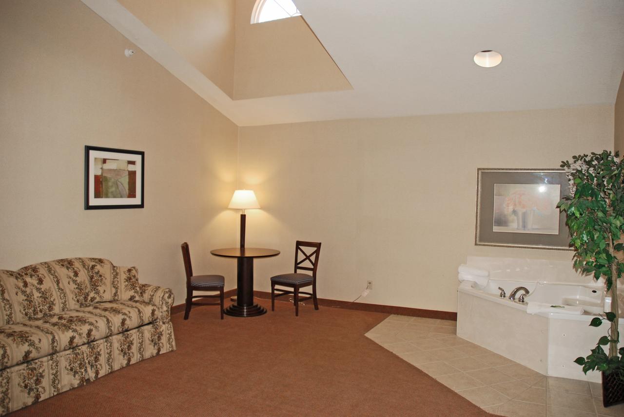Holiday Inn Express & Suites Hill City-Mt. Rushmore Area - thumb 6