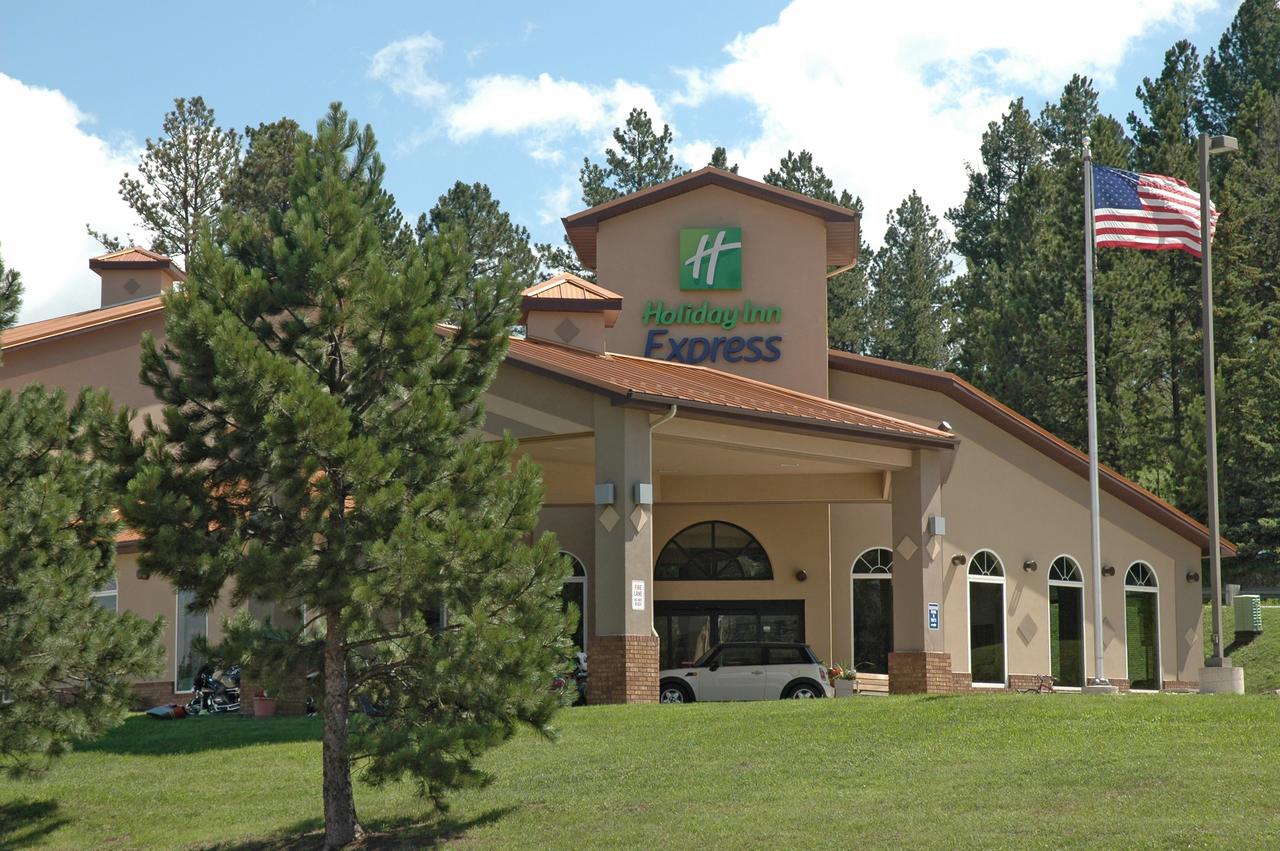 Holiday Inn Express & Suites Hill City-Mt. Rushmore Area - thumb 0