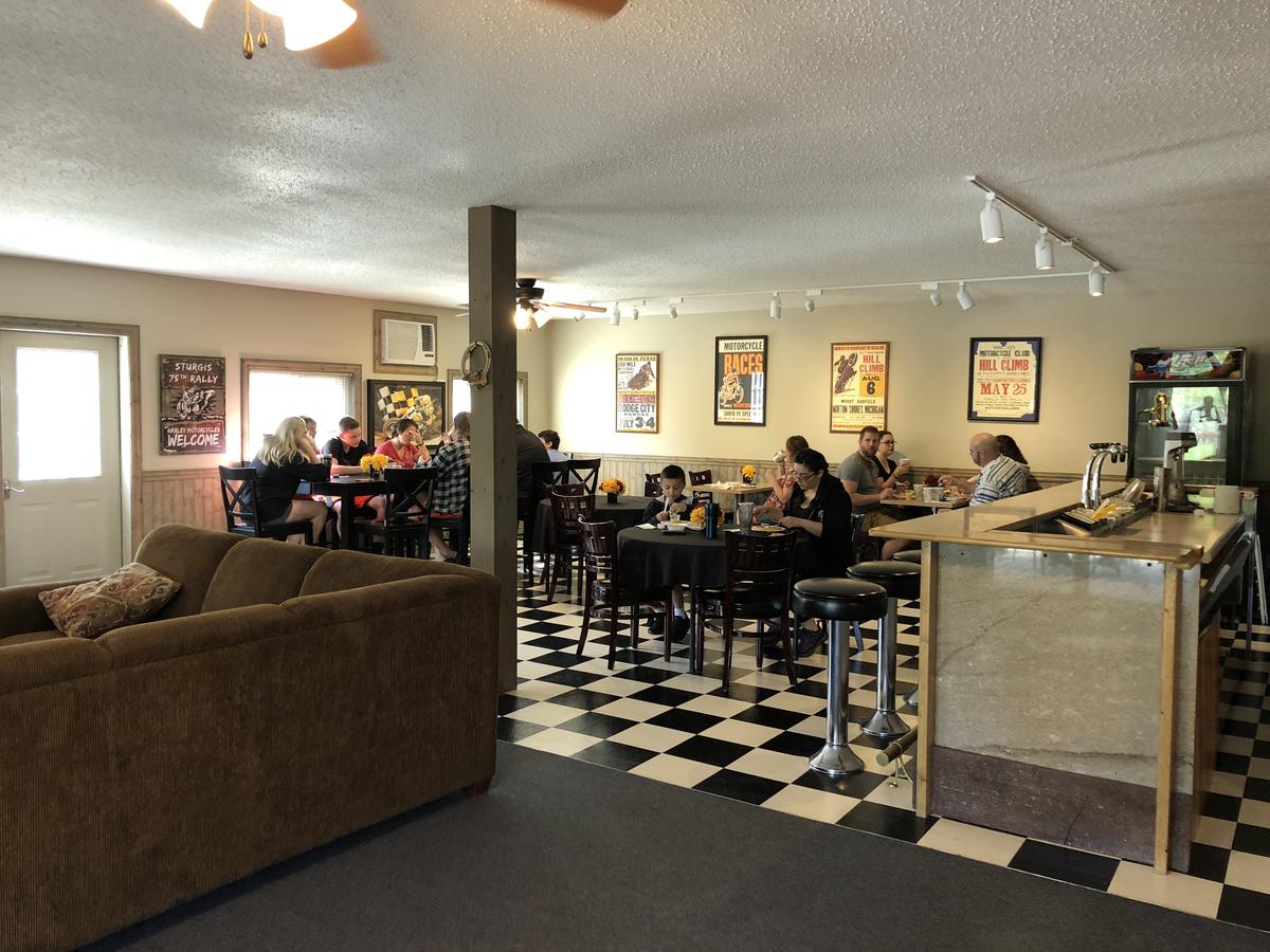 Rockerville Lodge & Cabins - thumb 41