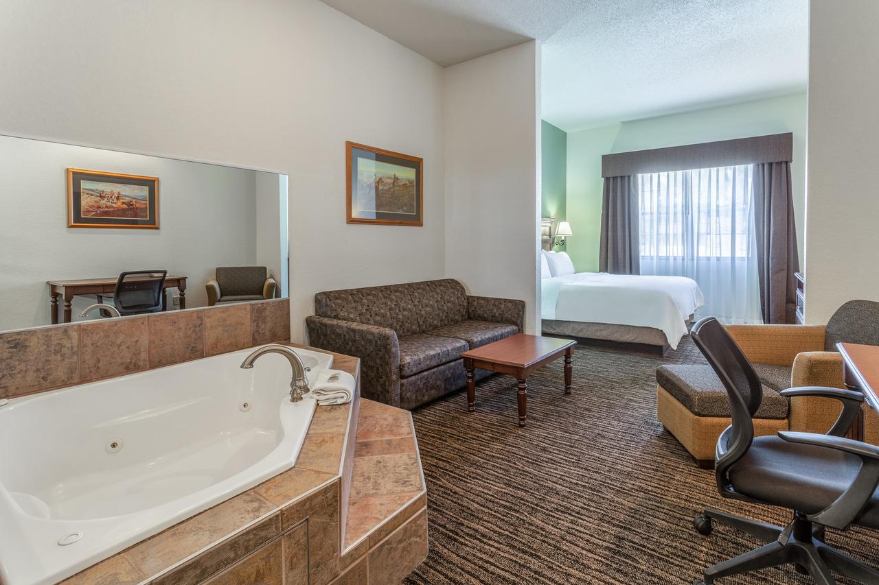 Holiday Inn Express & Suites Keystone - thumb 12