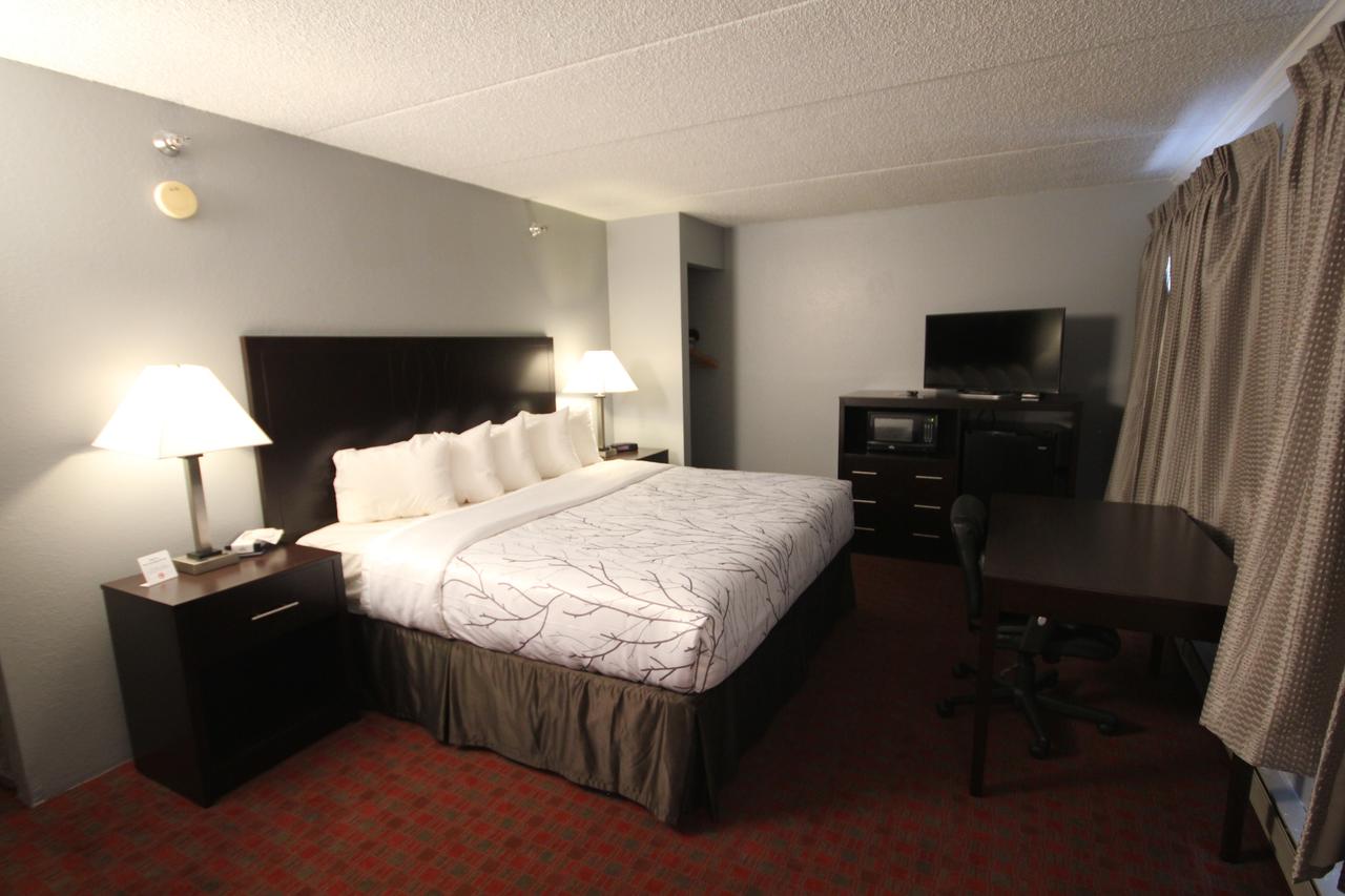 Blackstone Lodge And Suites - thumb 13