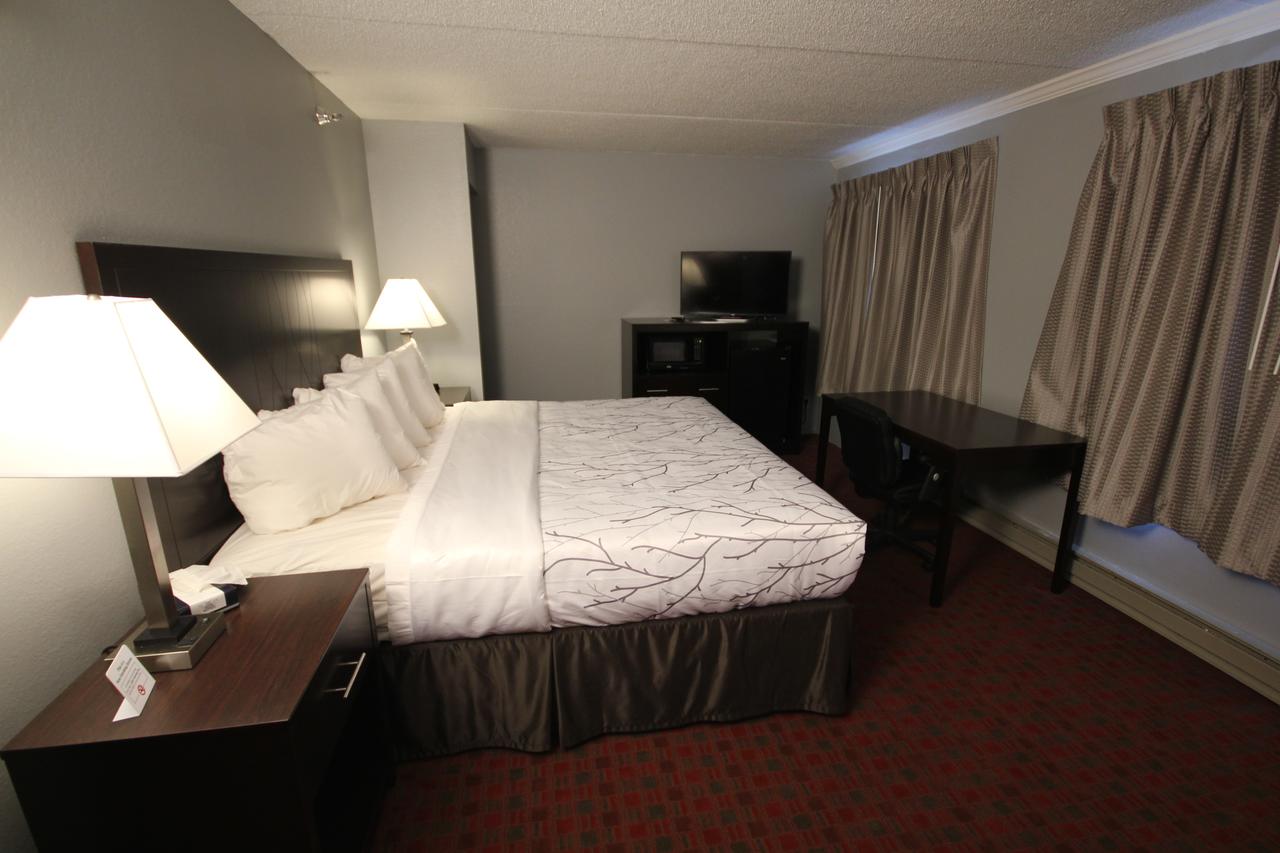 Blackstone Lodge And Suites - thumb 8