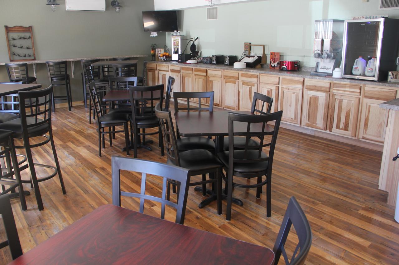 Blackstone Lodge And Suites - thumb 5