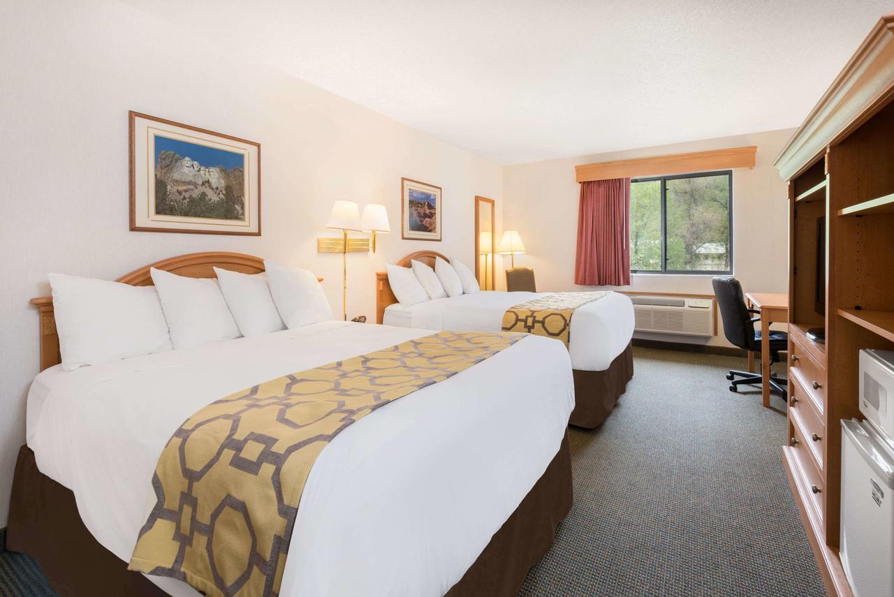 Baymont By Wyndham Hot Springs - thumb 15