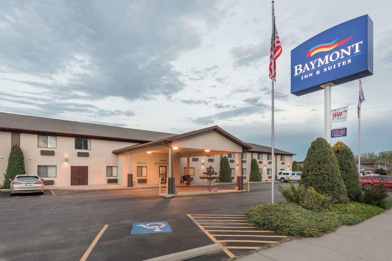 Baymont By Wyndham Hot Springs - thumb 4