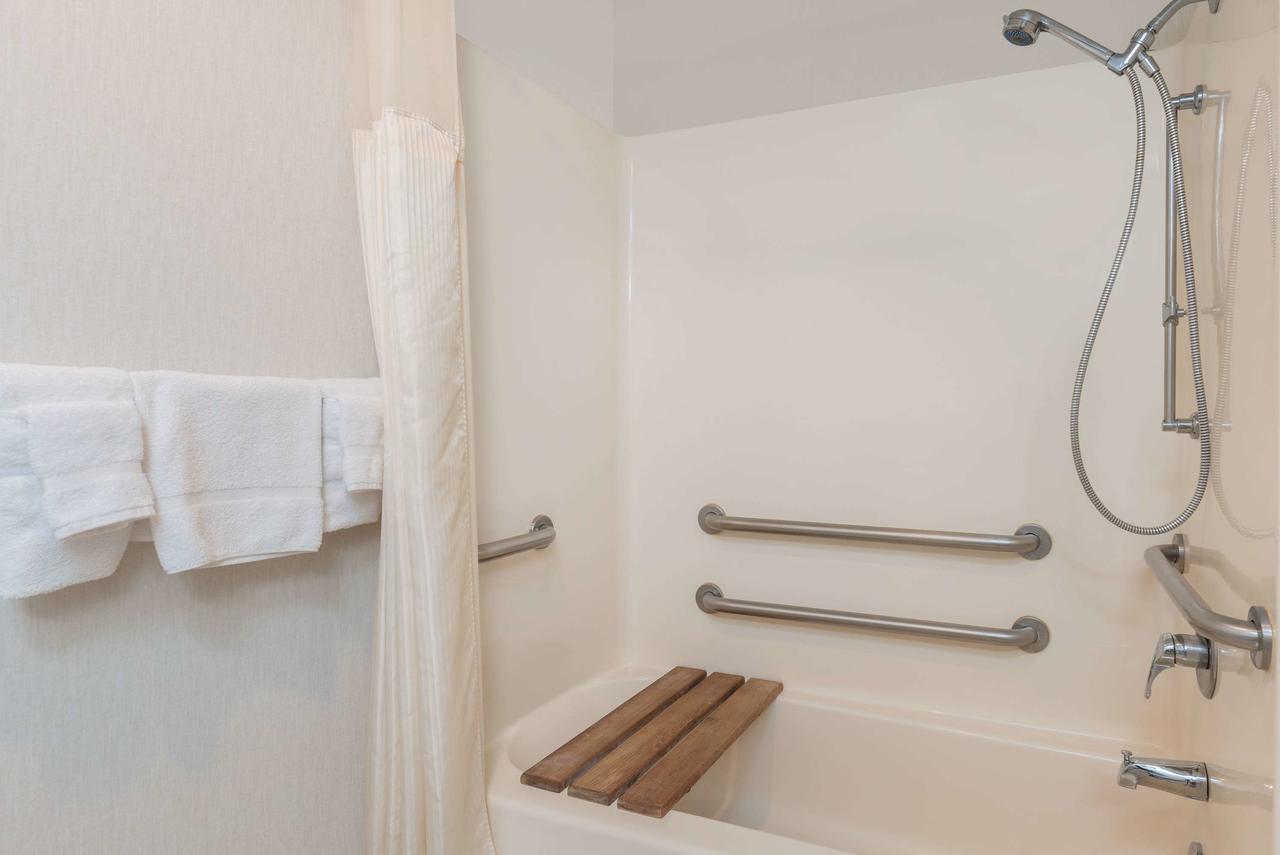 Baymont By Wyndham Hot Springs - thumb 24