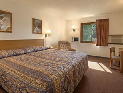 Super 8 By Wyndham Hot Springs - thumb 6