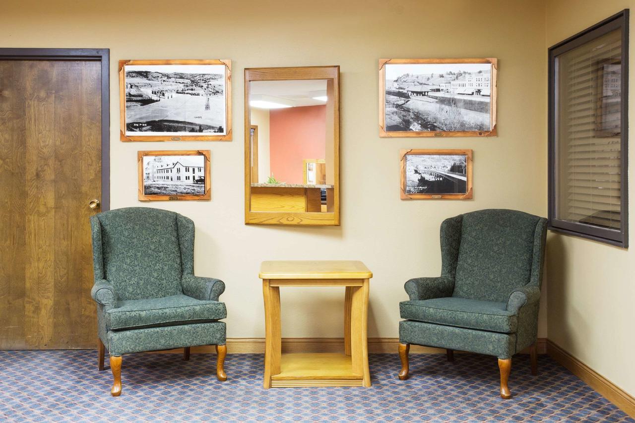 Super 8 By Wyndham Hot Springs - thumb 30