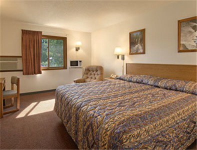 Super 8 By Wyndham Hot Springs - thumb 5