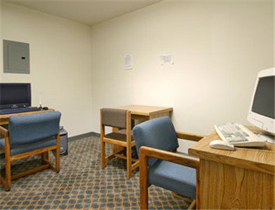 Super 8 By Wyndham Hot Springs - thumb 11