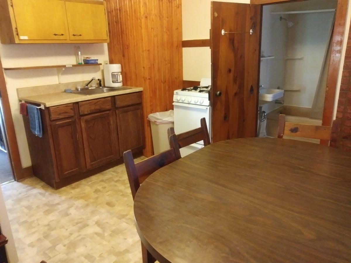 Harney Camp Cabins - thumb 17