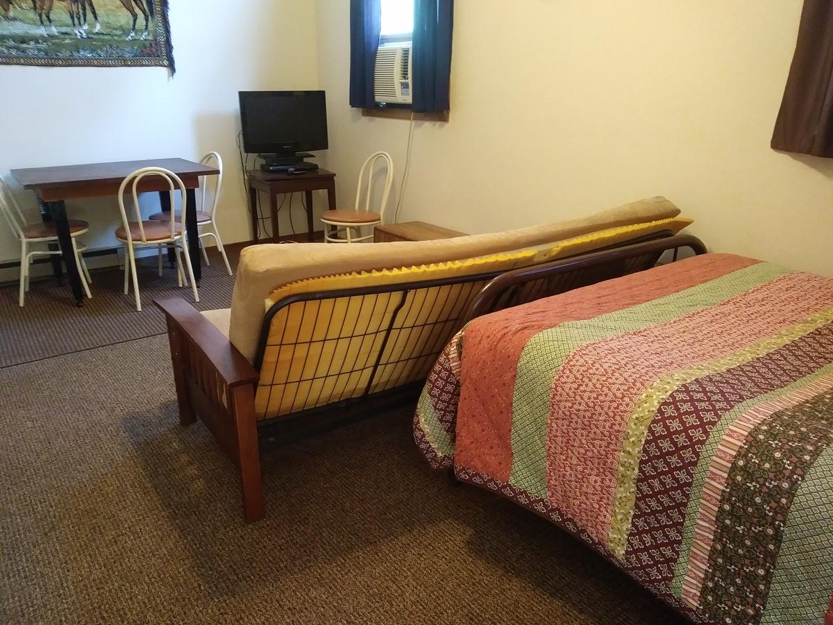 Harney Camp Cabins - thumb 13