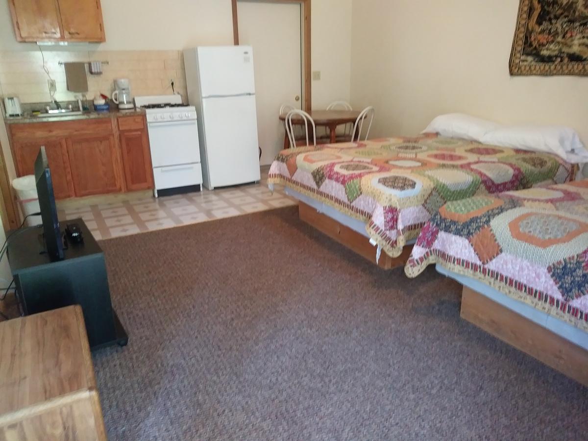 Harney Camp Cabins - thumb 22