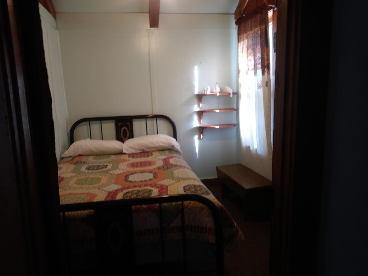 Harney Camp Cabins - thumb 5
