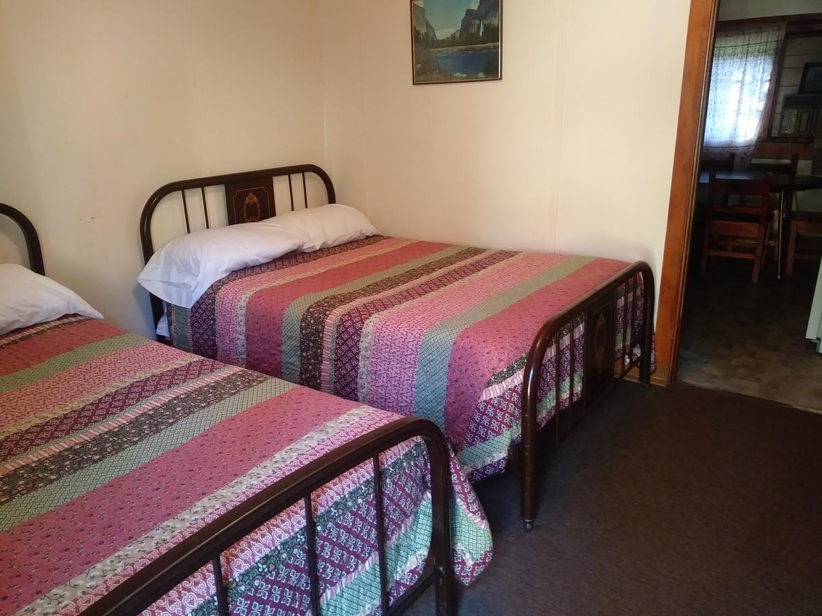Harney Camp Cabins - thumb 18
