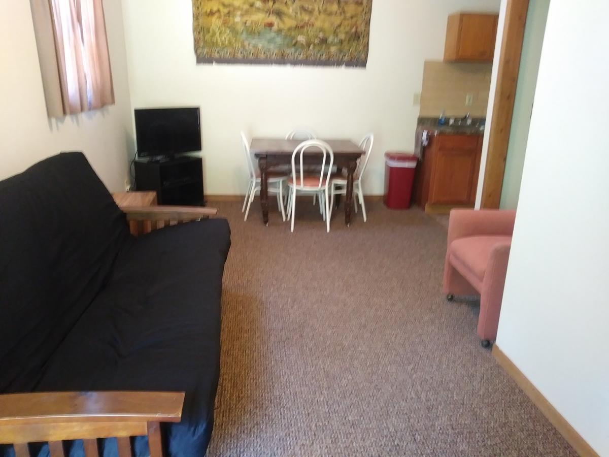 Harney Camp Cabins - thumb 20