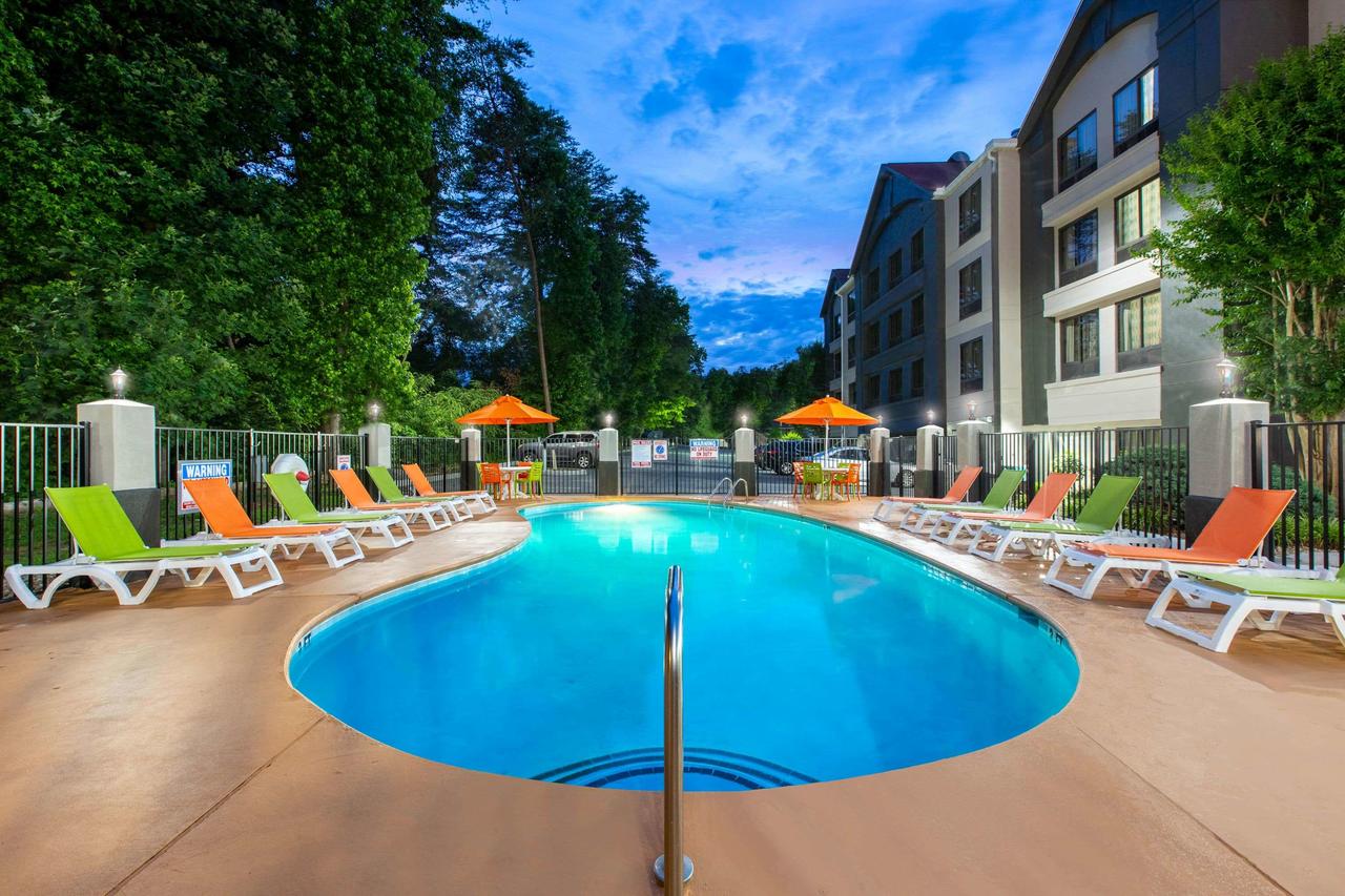 La Quinta Inn By Wyndham Pigeon Forge-Dollywood - thumb 6
