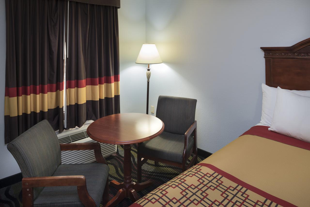 Island Drive Lodge - thumb 6