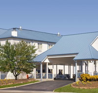 Ramada by Wyndham Pigeon Forge North - Tourism Bookings