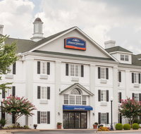 Howard Johnson by Wyndham Jackson - Tourism Bookings