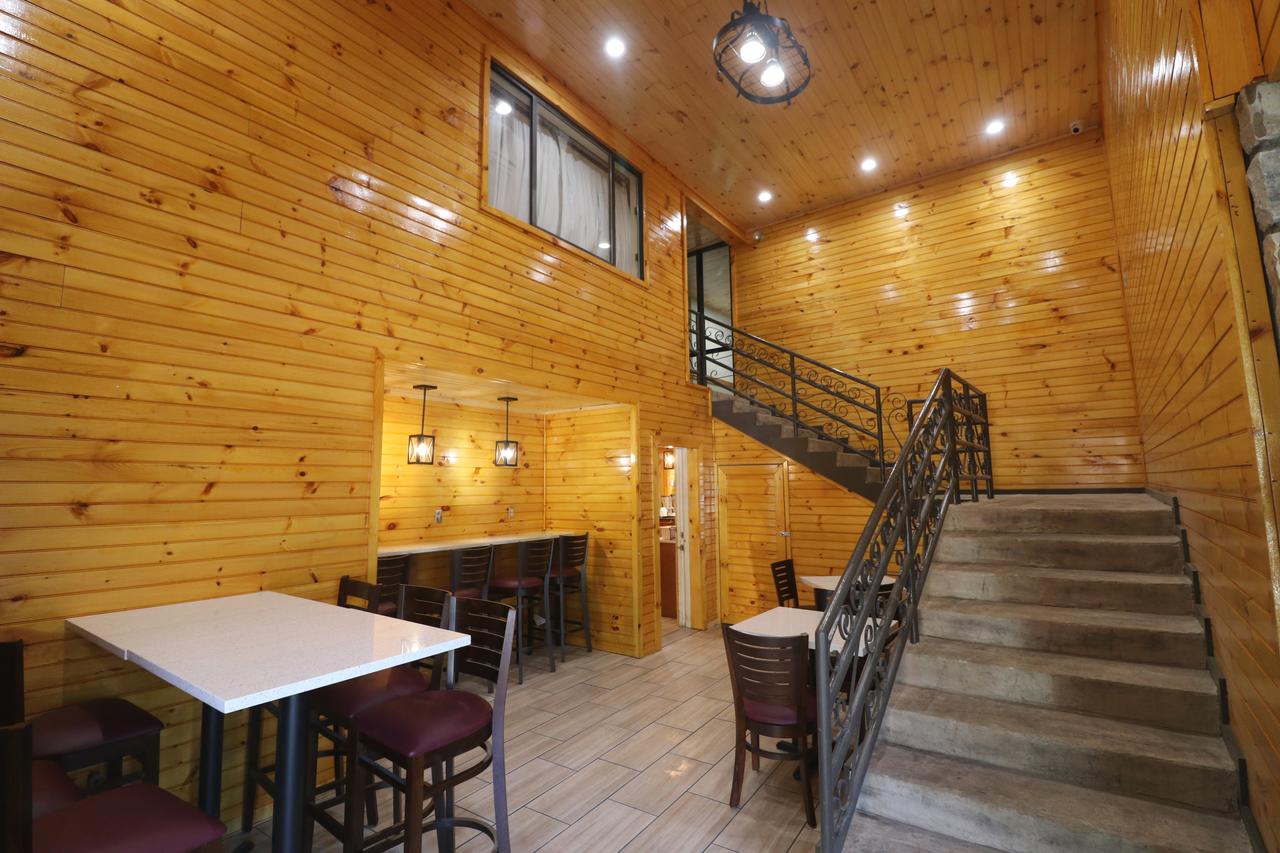 Howard Johnson By Wyndham Downtown Gatlinburg - thumb 6