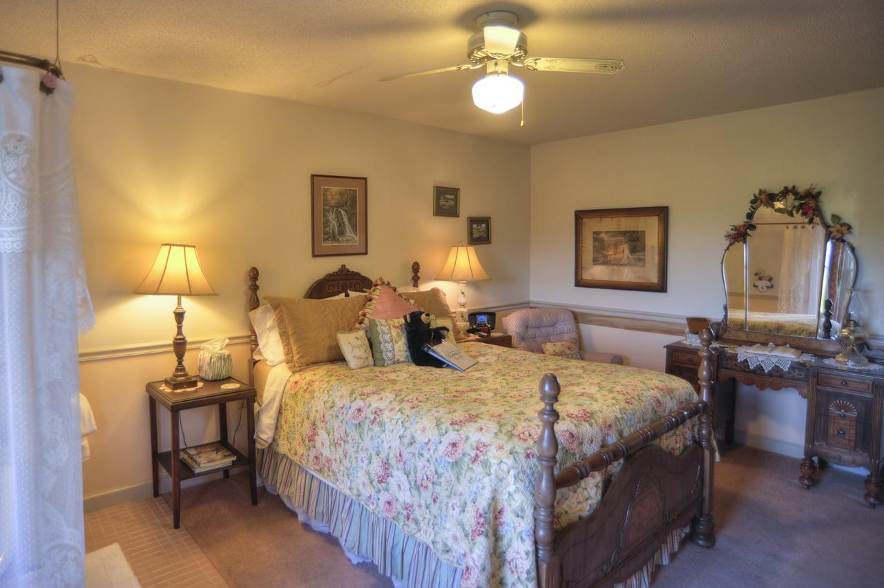 Blue Mountain Mist Country Inn - thumb 6