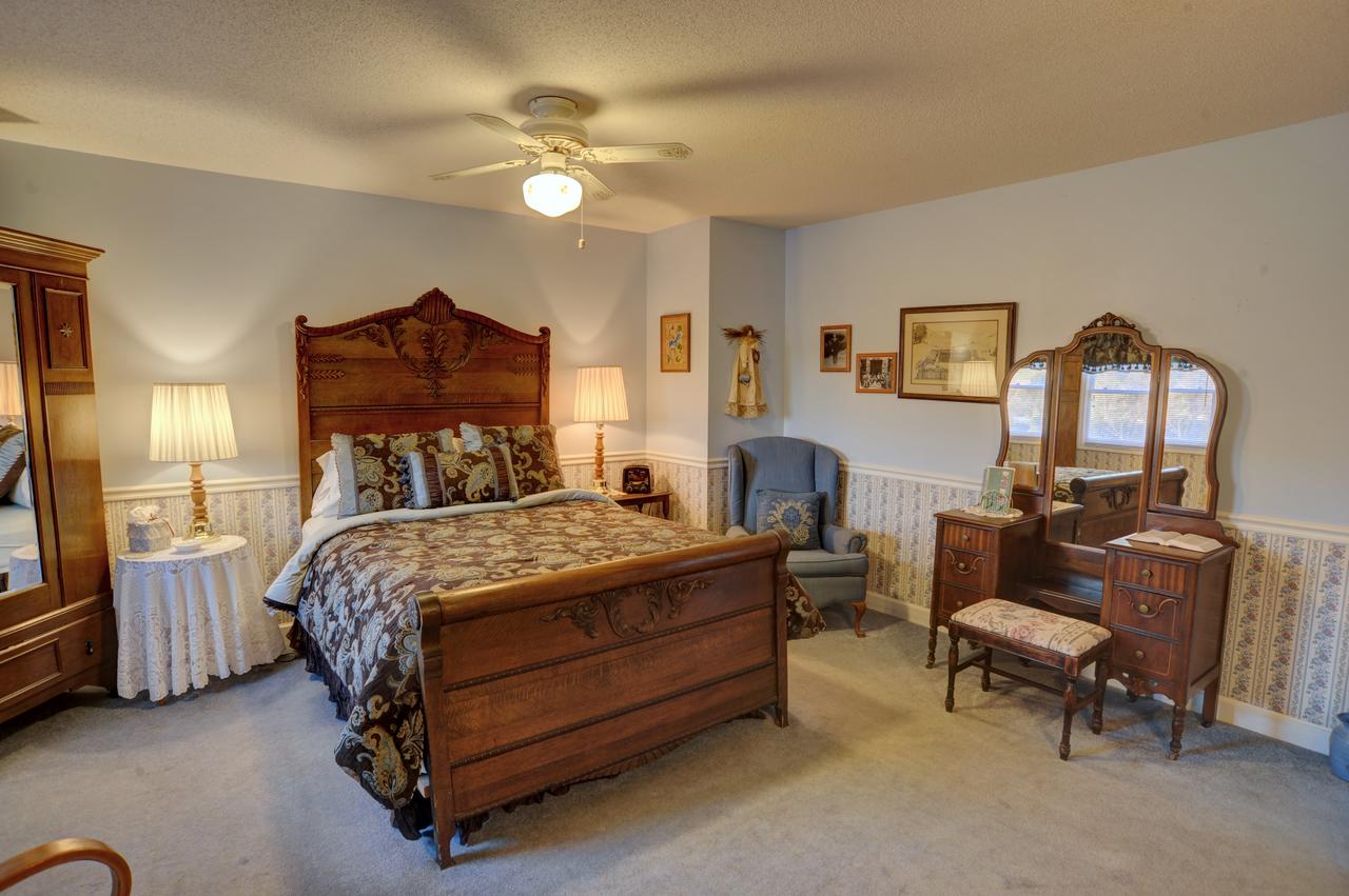 Blue Mountain Mist Country Inn - thumb 1