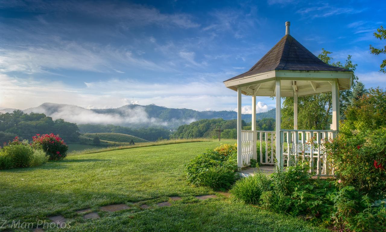 Blue Mountain Mist Country Inn - thumb 2