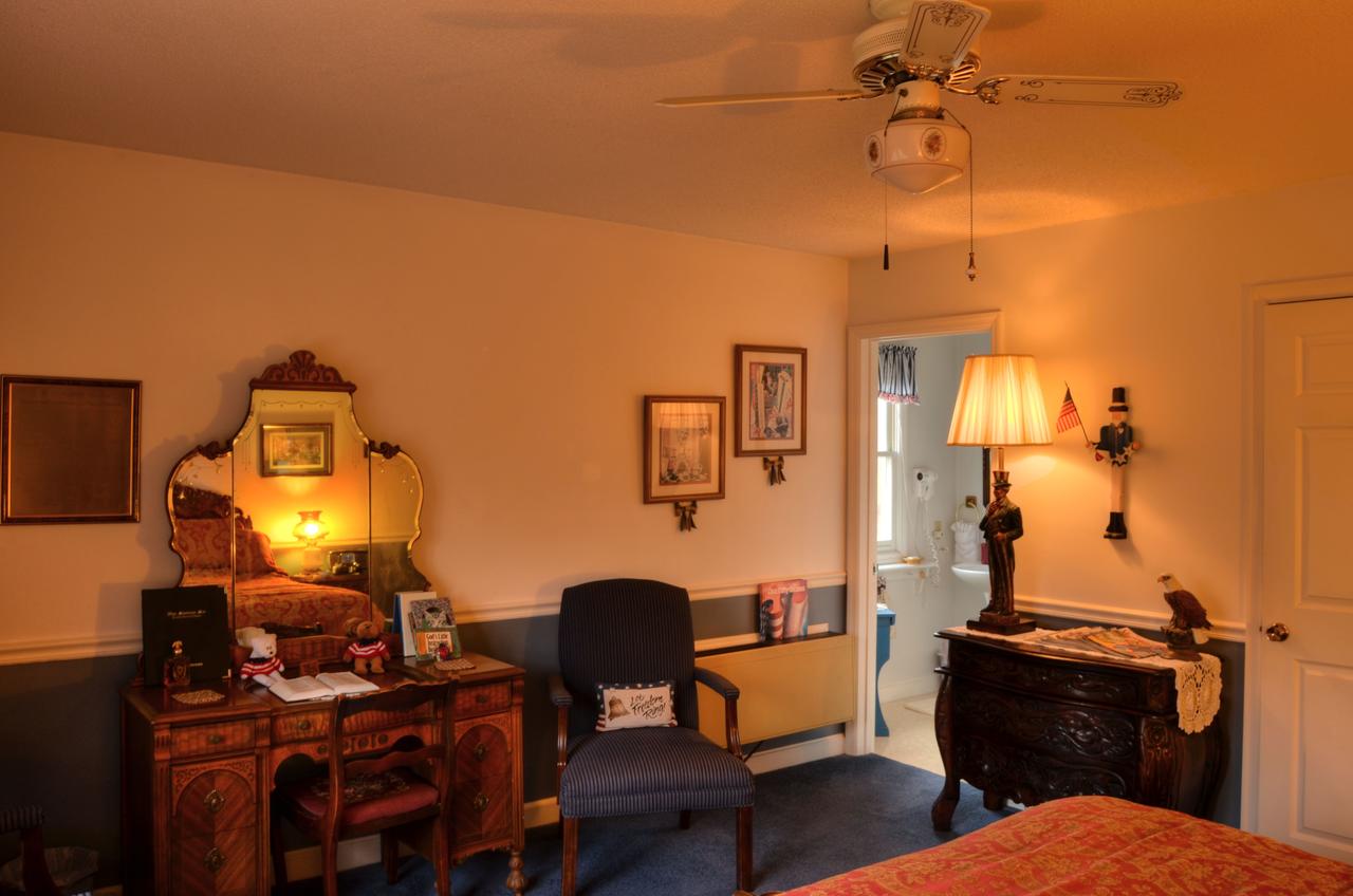 Blue Mountain Mist Country Inn - thumb 21