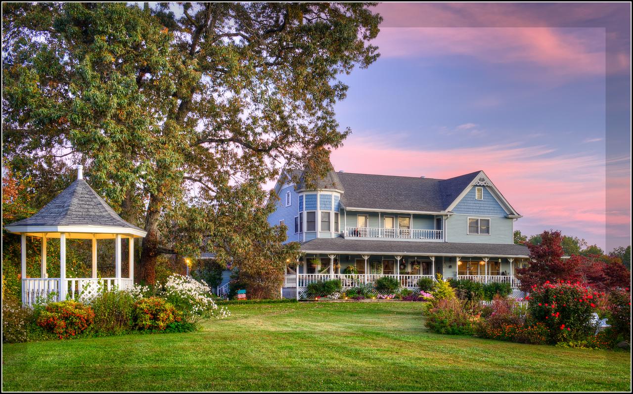 Blue Mountain Mist Country Inn - thumb 0