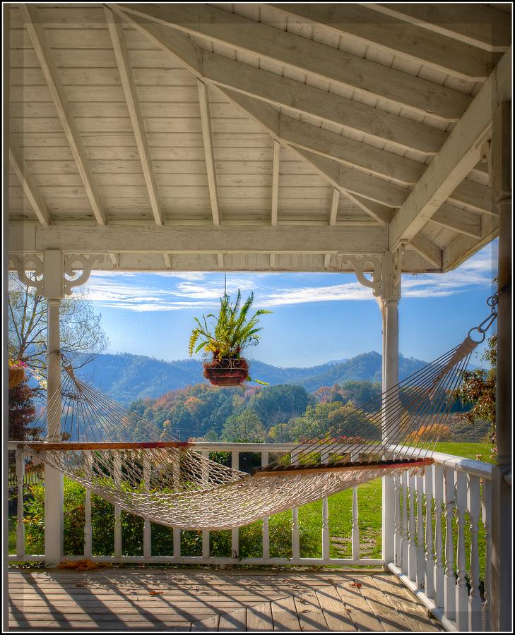 Blue Mountain Mist Country Inn - thumb 9