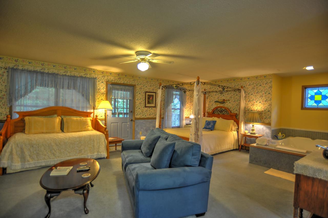 Blue Mountain Mist Country Inn - thumb 38