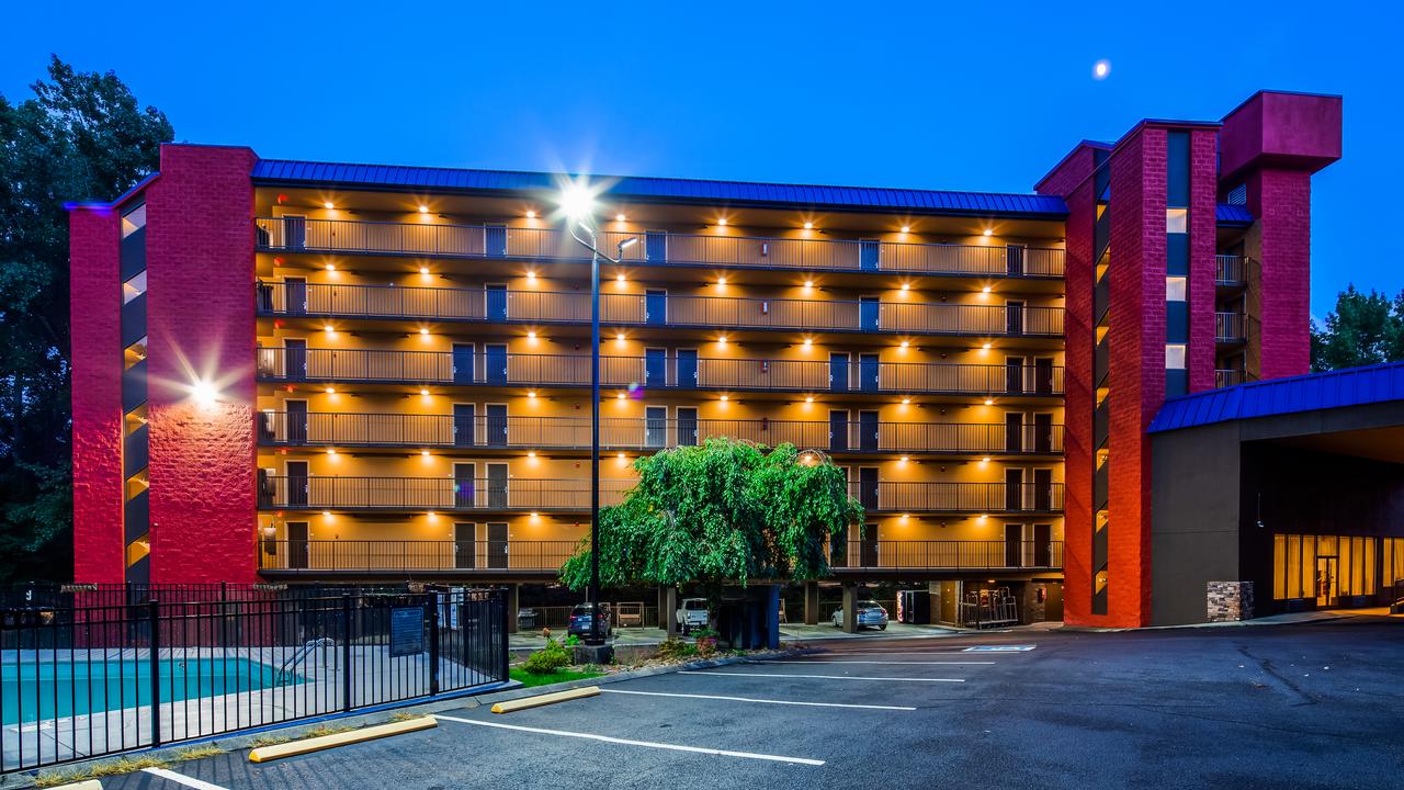 SureStay Plus Hotel By Best Western Gatlinburg - thumb 1
