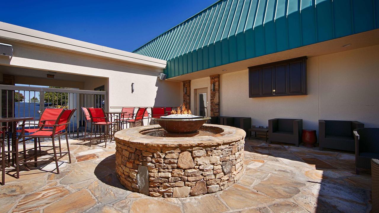 Best Western Newport Inn - thumb 39