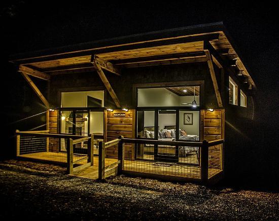 Dancing Bear Lodge - thumb 0