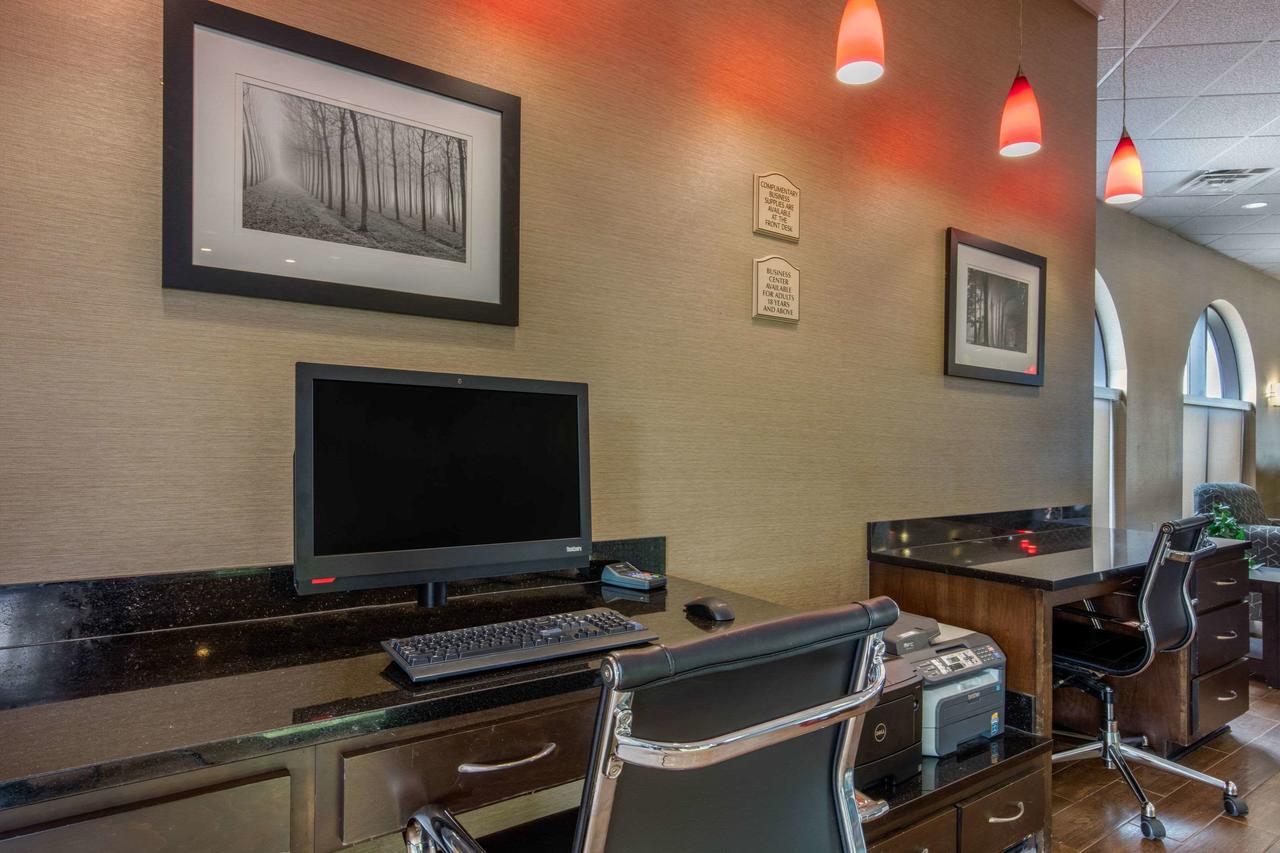 Comfort Suites Jackson I-40 - thumb 17