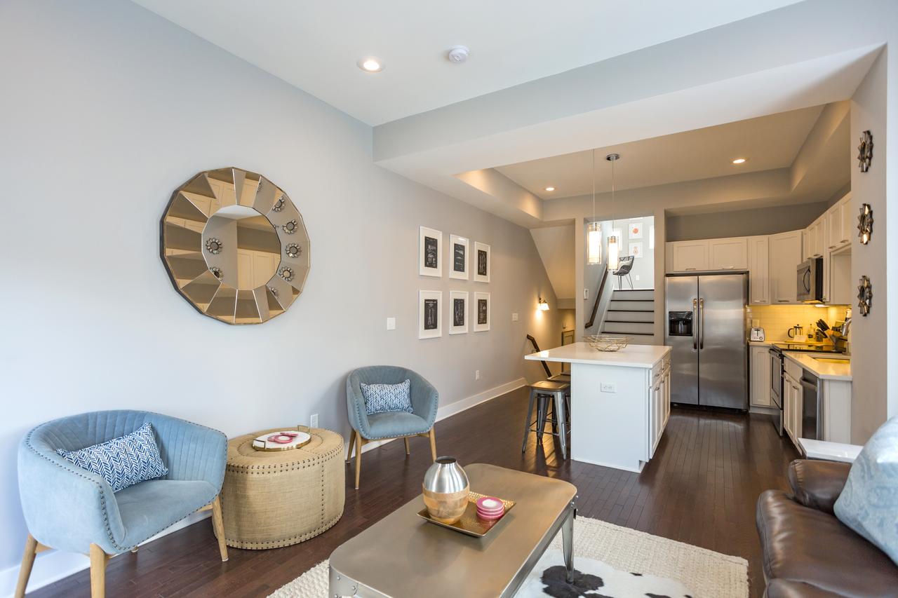 Downtown Southern Luxury Living 2BR & Free Parking - thumb 31