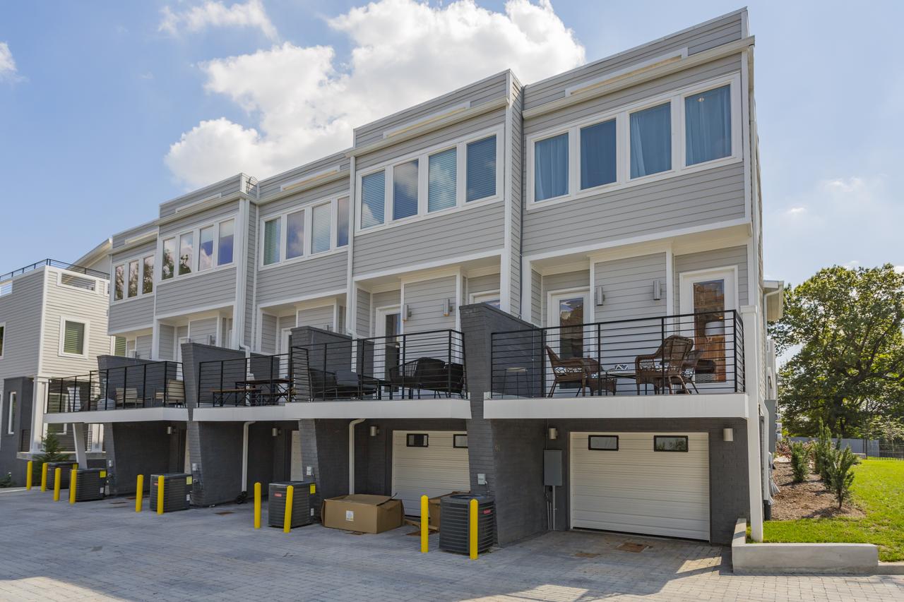 Downtown Southern Luxury Living 2BR & Free Parking - thumb 6