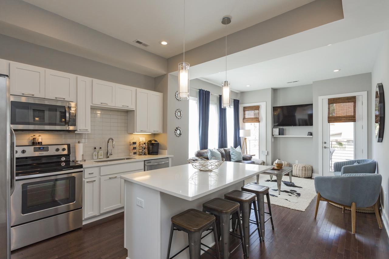 Downtown Southern Luxury Living 2BR & Free Parking - thumb 10