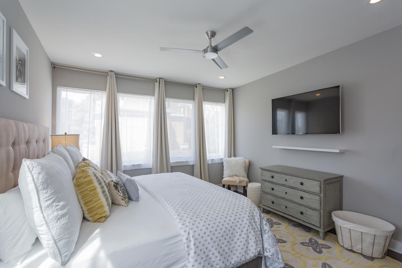 Downtown Southern Luxury Living 2BR & Free Parking - thumb 19